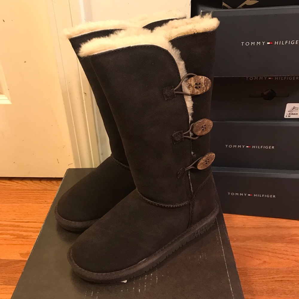 NEW BEARPAW LAUREN BOOT
